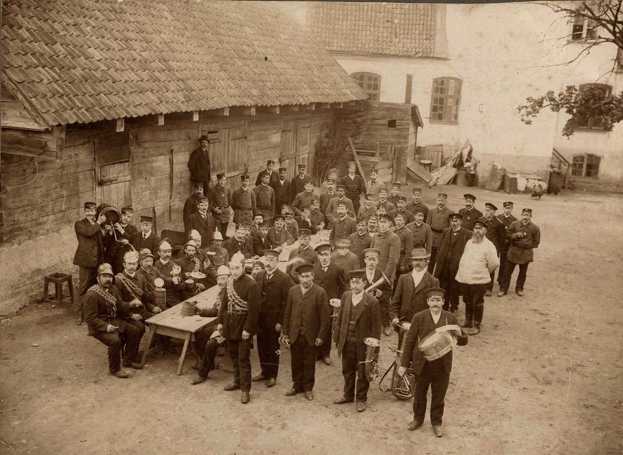 Pats par savu naudu. Iedzeršanas un uzdzeršanas paradumu apvērsums Vidzemē